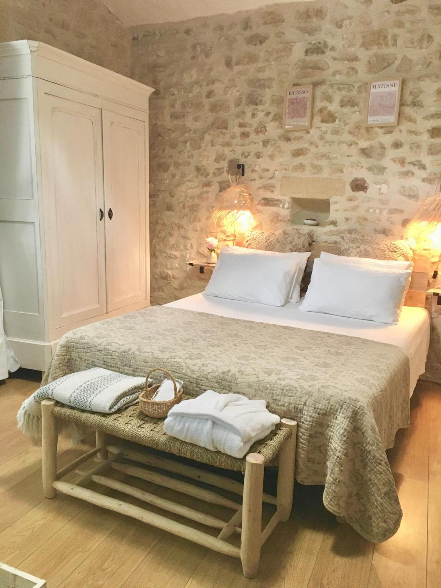 Bed and Breakfast La Dame Jeanne Fontanes  Exterior foto